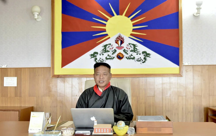 2021年5月27日，藏人行政中央新任司政边巴次仁发表就职演講. 照片：Tenzin Phende/CTA
